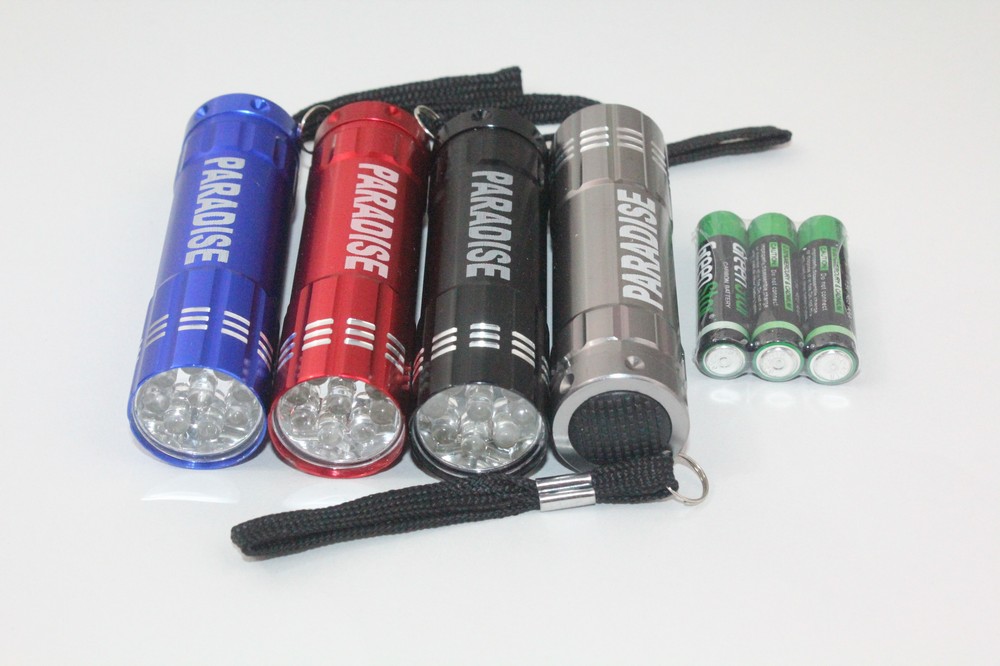 9 LED FLASHLIGHT